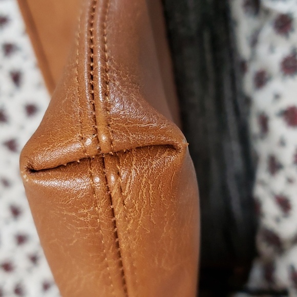 Versona Crossbody handbag - Picture 8 of 8